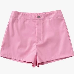 NWOT Floerns women’s pleather faux leather high waisted straight leg  shorts